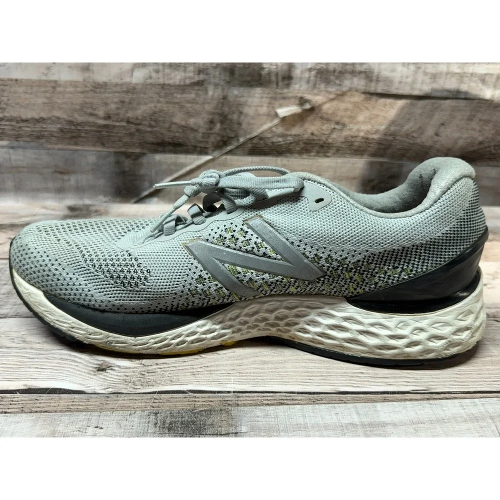 New Balance Fresh Foam M880v10 Silver 9.5 BEATER Pair
